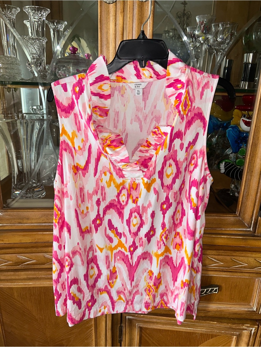 crown & ivy Pink and Orange Ikat Ruffle V-Neck Camisole